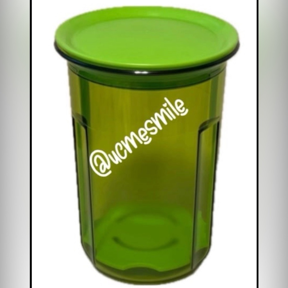 Tupperware Acrylic Mini Round Vibrant Green Pick-A-Deli